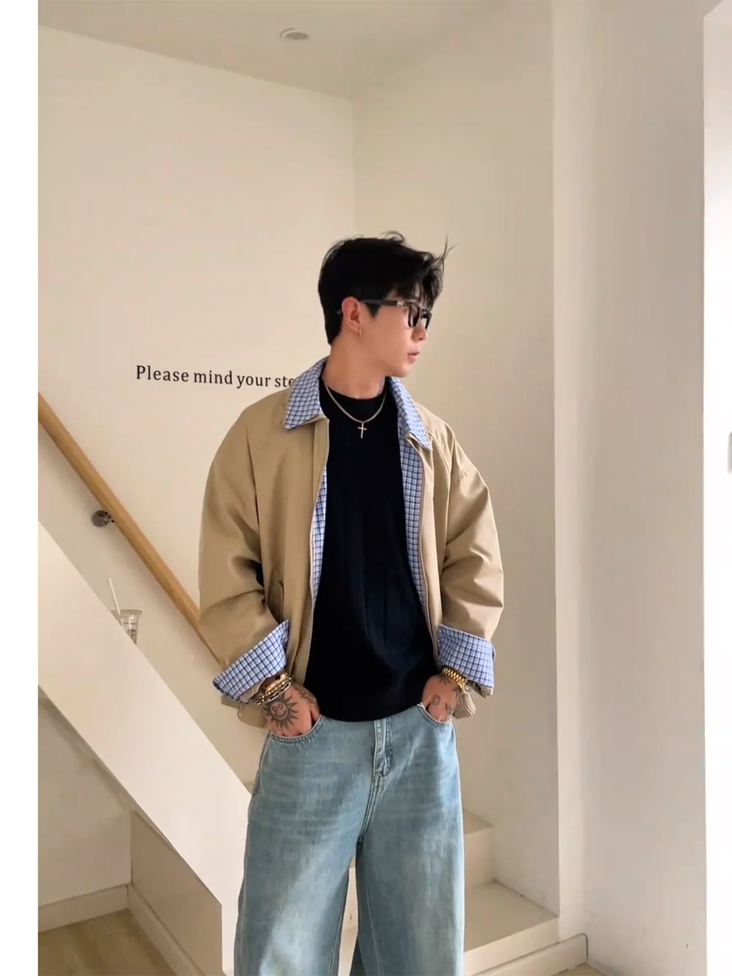 

Повседневная мужская куртка в американском стиле, весенне-осенняя, с лоскутным дизайном, молодежная, модная, свободного кроя, с длинными рукавами, на молнии