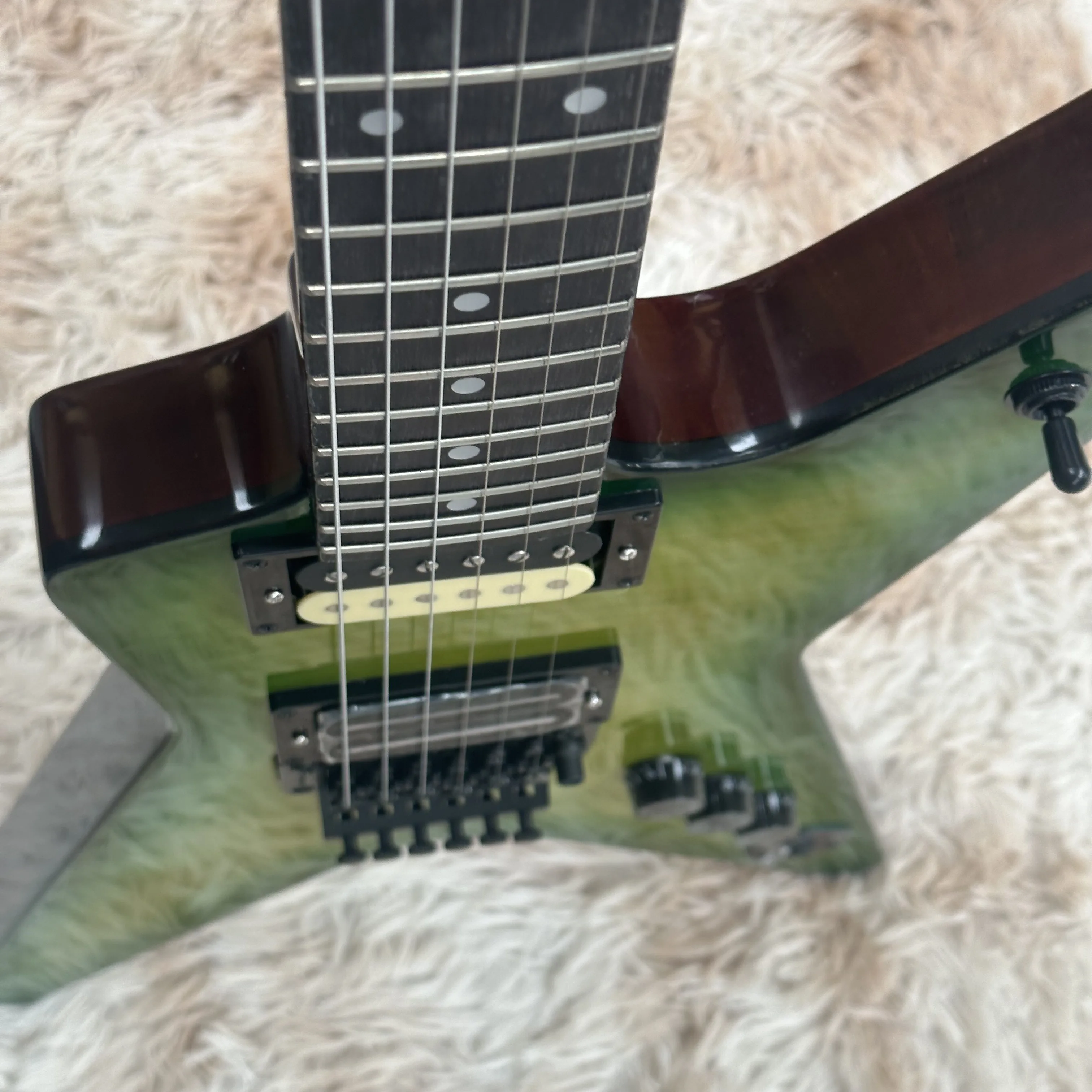 Floyd rose vibrato, green circle yellow, in stock，OEM electric guitar WASHBN DIME Flame Maple top