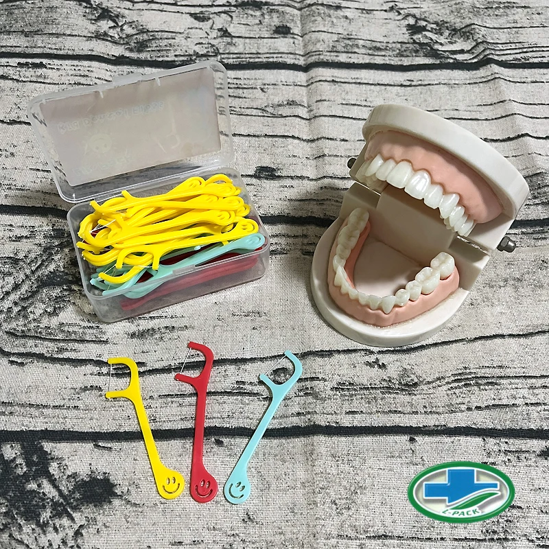 Hilo Dental para niños, mezcla de colores, cuidado bucal, cuidado de las encías, fácil uso, cepillos interdentales, alta calidad con cara feliz