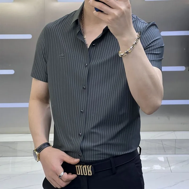 Fashionable Trend Men\'s Striped Shirt Summer New Male Clothes Casual Business All-match Short Sleeve Single-breasted Shirts