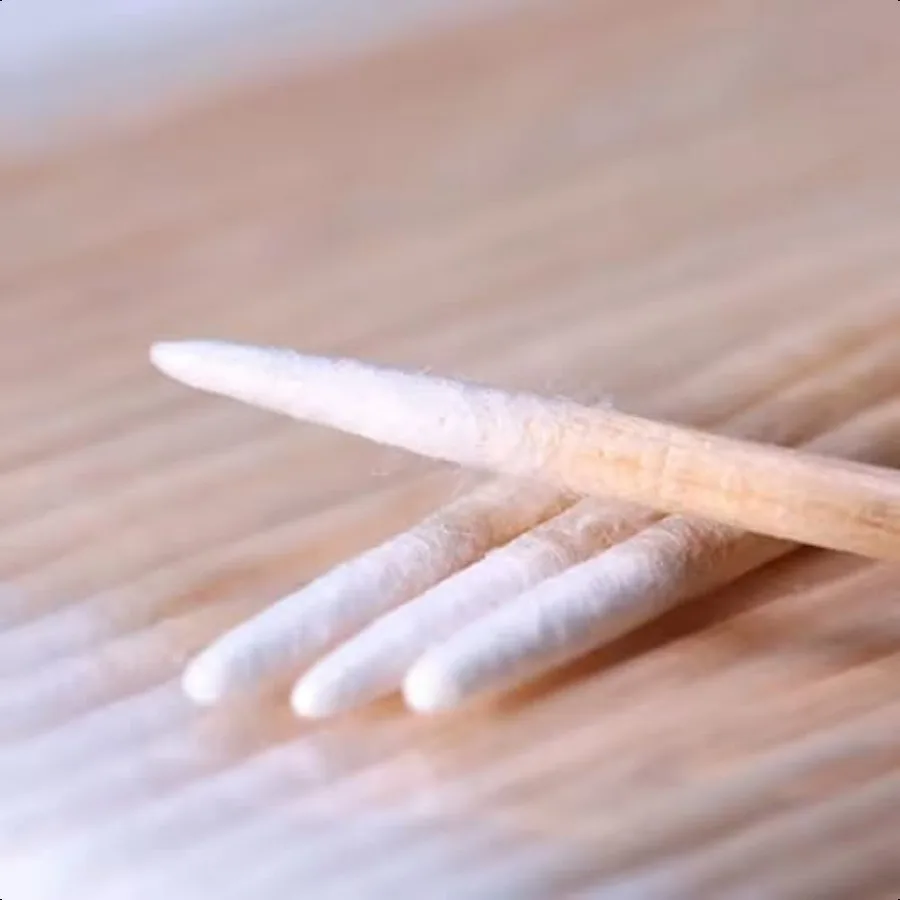 両端木製ハンドル付き先細綿棒　家庭用メイク落とし、まつげエクステの接着剤除去用綿棒