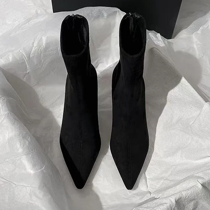

Женские ботильоны на высоком каблуке, модная элегантная женская обувь, дизайнерские туфли-лодочки с острым носком, зима 2025, новые роскошные пикантные туфли