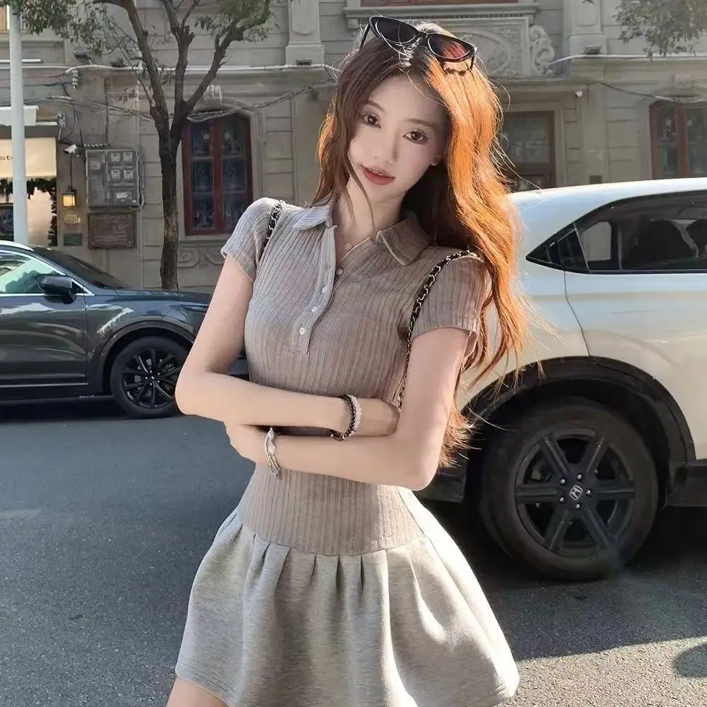 

Women’s Polo Neck Short-Sleeved Dress: Patchwork Design, Waist-Defining, Slimming, Short Skirt, Soft and Breathable, Feminine