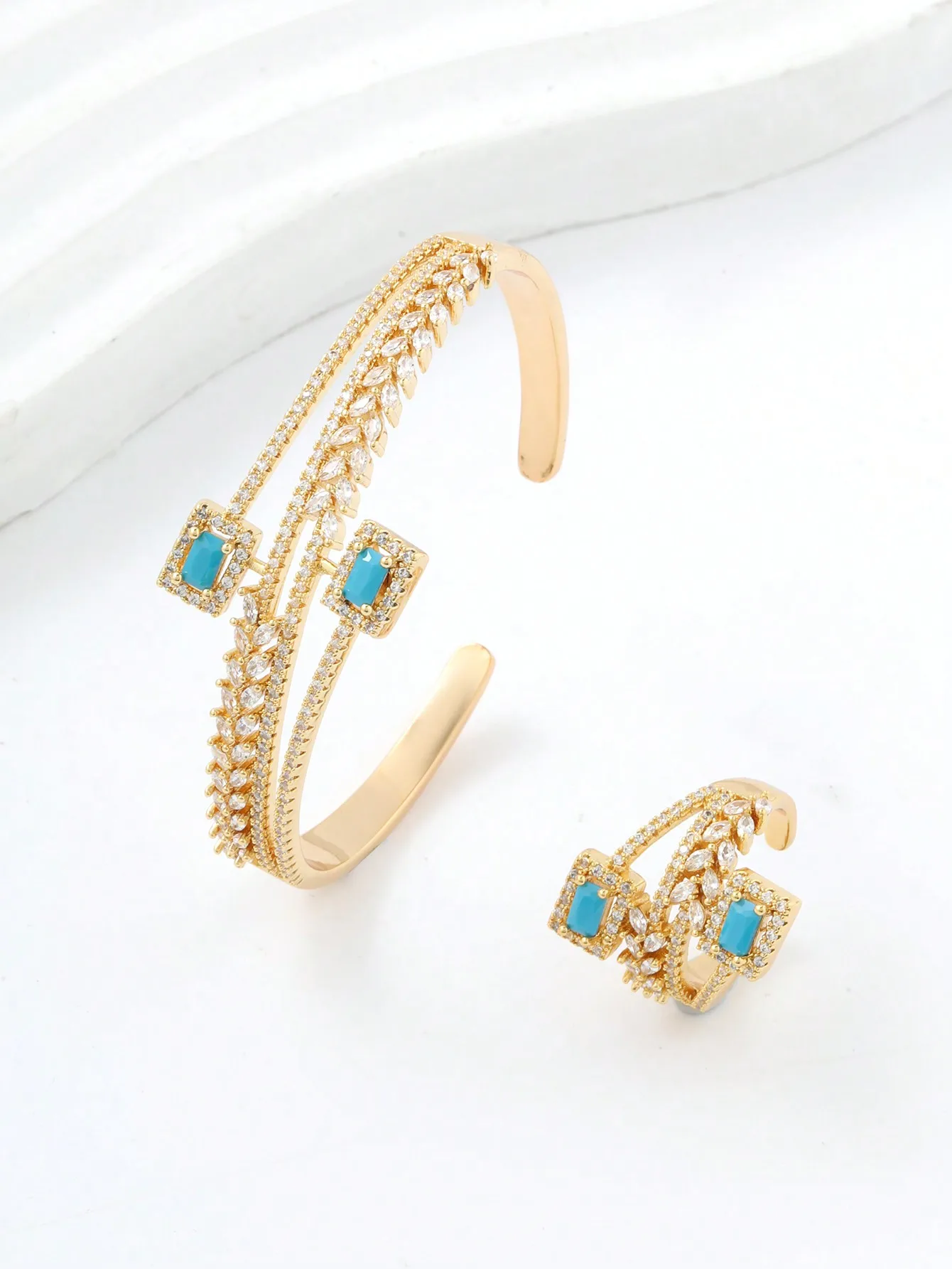 A European and American fashion light luxury Lansong real gold plated open bracelet ring set