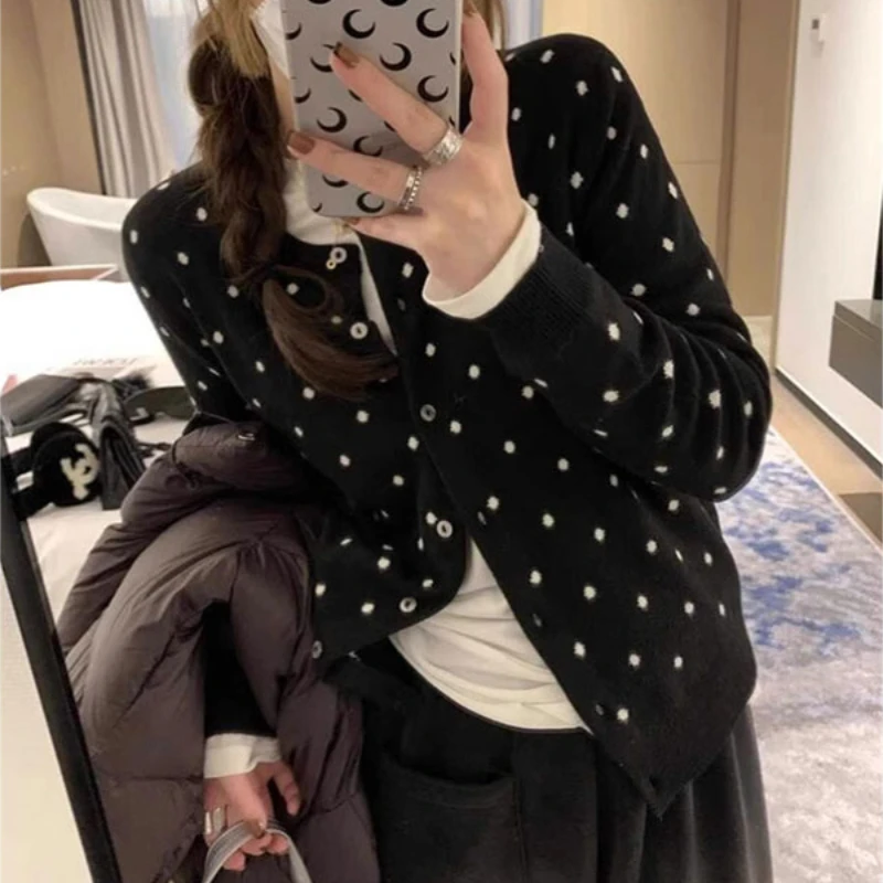 Dot Knitted Cardigans Women Slim All-match Slouchy Swetry Damskie Zimowe Button-up Korean Style Fashion Tender Tops Outwear 2024