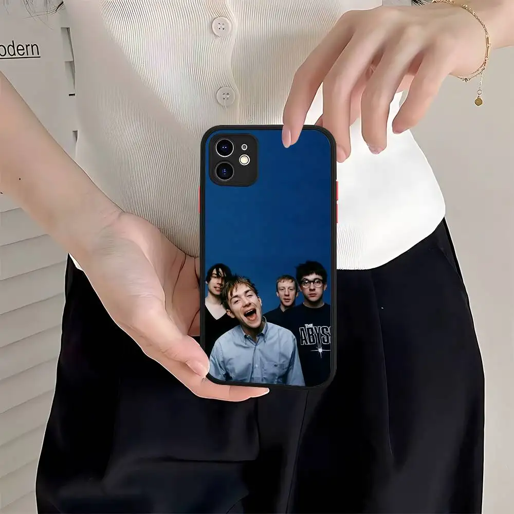 เคสโทรศัพท์ Band B-Blur สำหรับ iPhone 14 11 12 13 Mini Pro Max 8 7 Plus X XR XS MAX แบบด้านโปร่งแสง