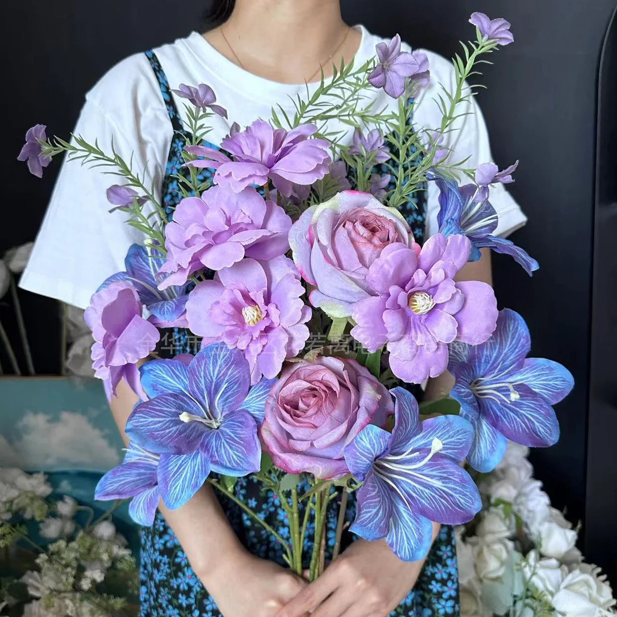 보라색 파란색 모네 스타일 인조 백합꽃, 쇼윈도 꽃 장 - Wedding Supply Shops 리뷰 및 가격