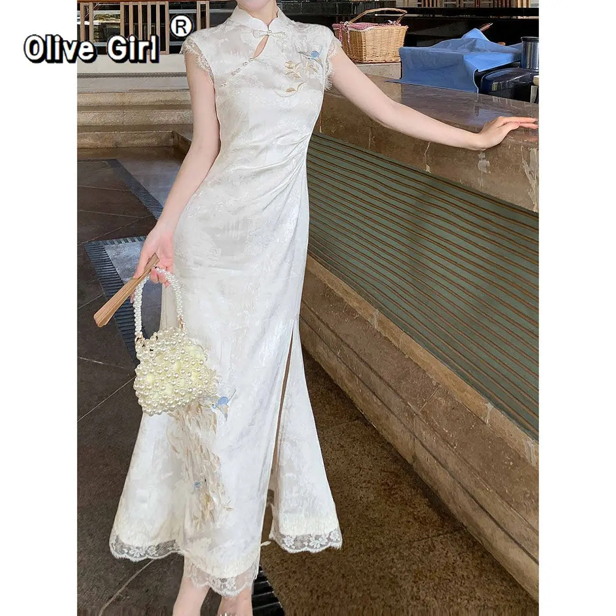 robe-cheongsam-amelioree-olivegirl-avec-broderie-fleur-et-oiseau-qipao-pour-femme-Ete-2026-robe-Elegante-haut-de-gamme-avec-patchwork-en-dentelle