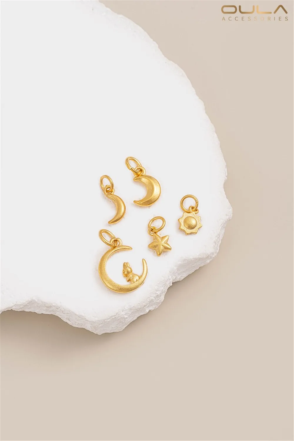 Sand Gold Sun Moon and Stars Small Pendant Star Moon Rabbit Pendant From The Palace of Coldness Diy Bracelet Accessory Pendant