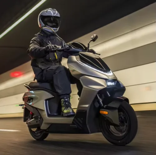 AE4 دراجة نارية كهربائية ربيع جديد نسيم المتطرفة الأساسية مع الرف الخلفي الأمامي والخلفي تعديل المصد الملحقات المضادة للسقوط