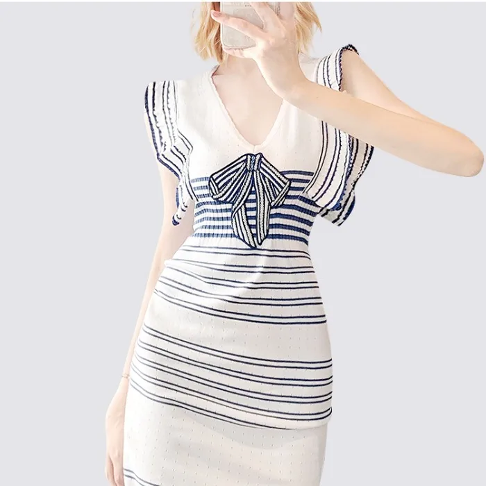 

Летний новый дизайн 2023: Женская облегающая юбка с высокой талией и полосатым узором для офиса и повседневной носки