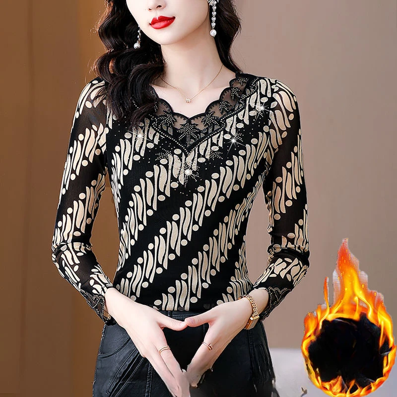 

2023 Autumn Winter Women New Long-sleeved Lace Print Shirts Female V Neck Bottoming Tops Ladies Slim Fit Casual Blouses G526