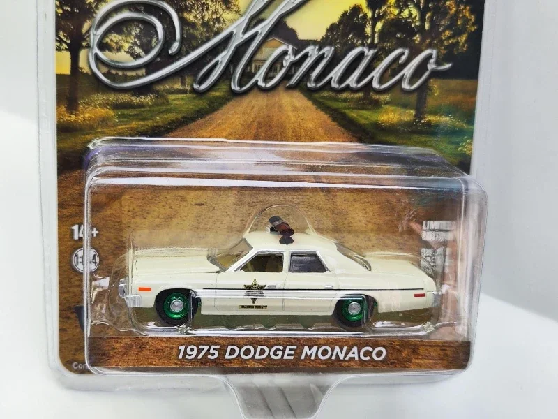 1:64 1975 Dodge Monaco High Simulation Diecast Car Metal Alloy Model Car kids toys collection gifts W721