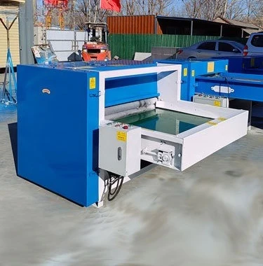 Cotton filling machine, cotton opening machine, cotton filling machine combination