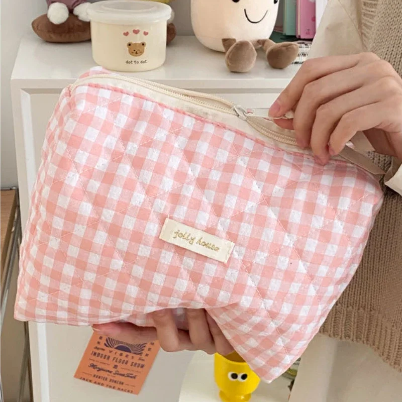 Sweet Plaid Pink Ladies Cosmetic Bags Fashion Large Capacity Portable Female Storage Bag Simple Soft Fabric Women\'s Clutch Purse