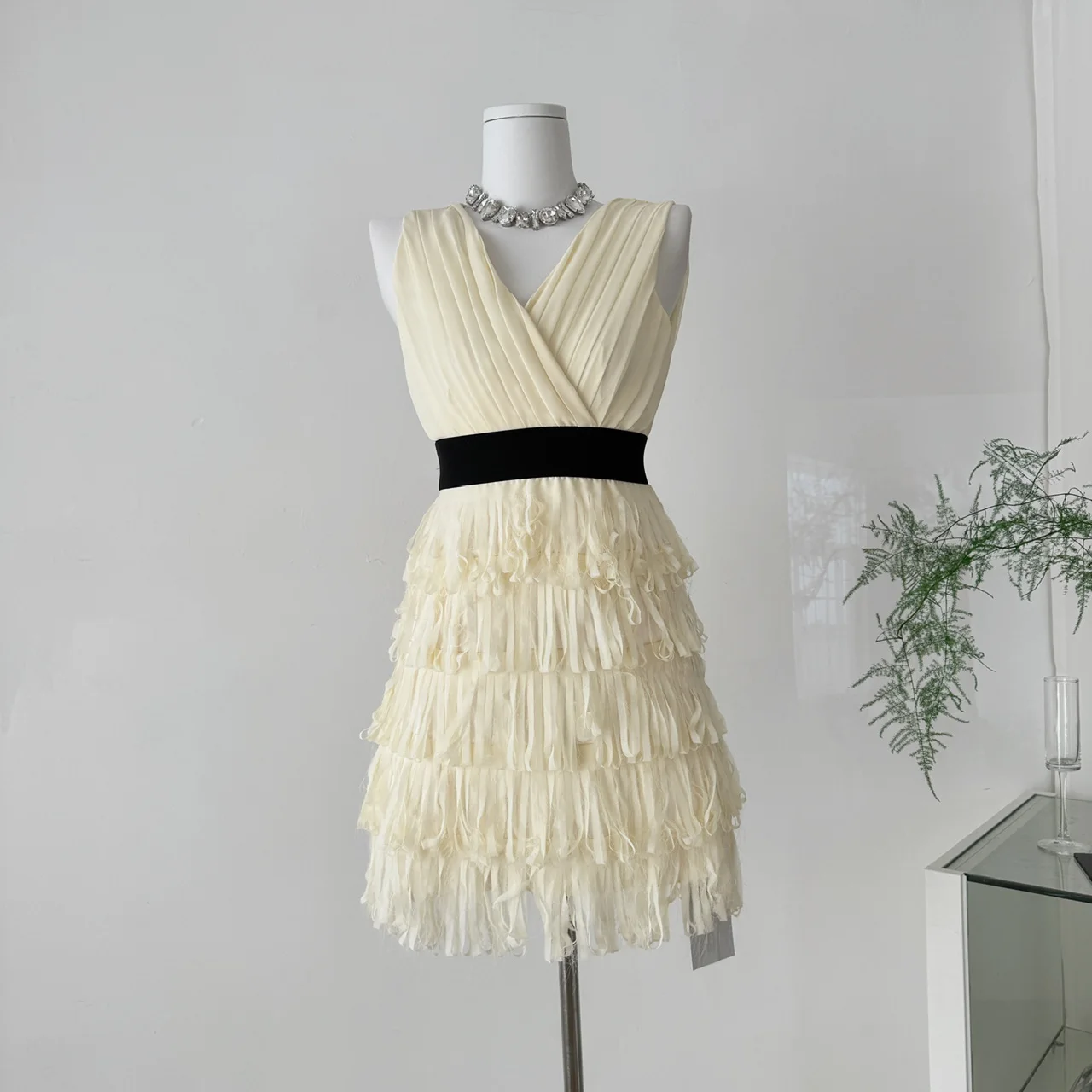 

Hit Color Gradient Slimming Backless Dresses For Women Halter Sleeveless Spliced Bowknots Mini Dress Female Fahsion Style