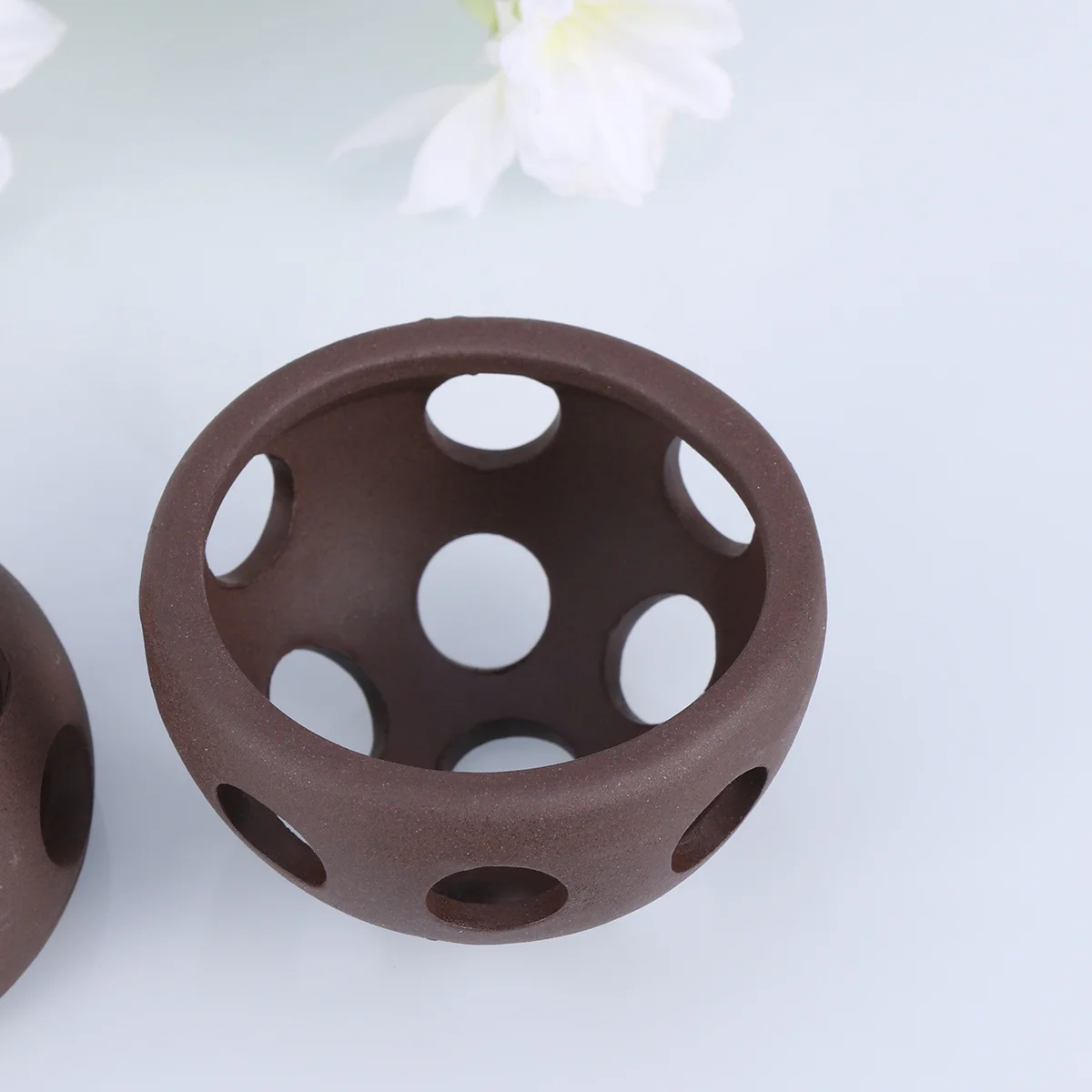 

2Pcs Crystal Shrimp Breeding Pot Hemisphere Clay Porous Nest Underwater Fish Tank Small Fish Shrimp Breeding Shelter