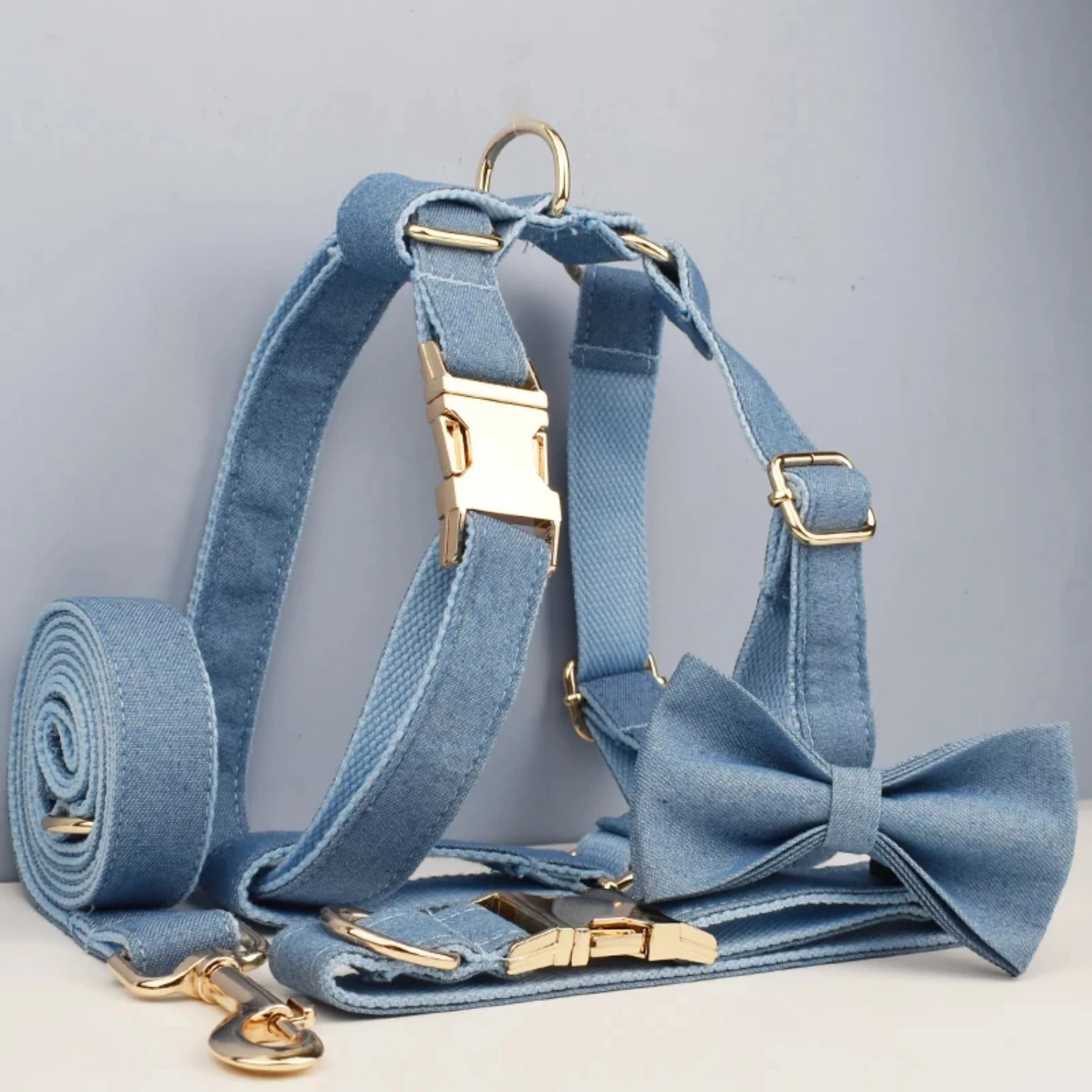 Must-Have Premium, Stylish, and Modern Blue Denim Dog Collar Set with Unique Logo Design - Customized High-Quality Leashes and H