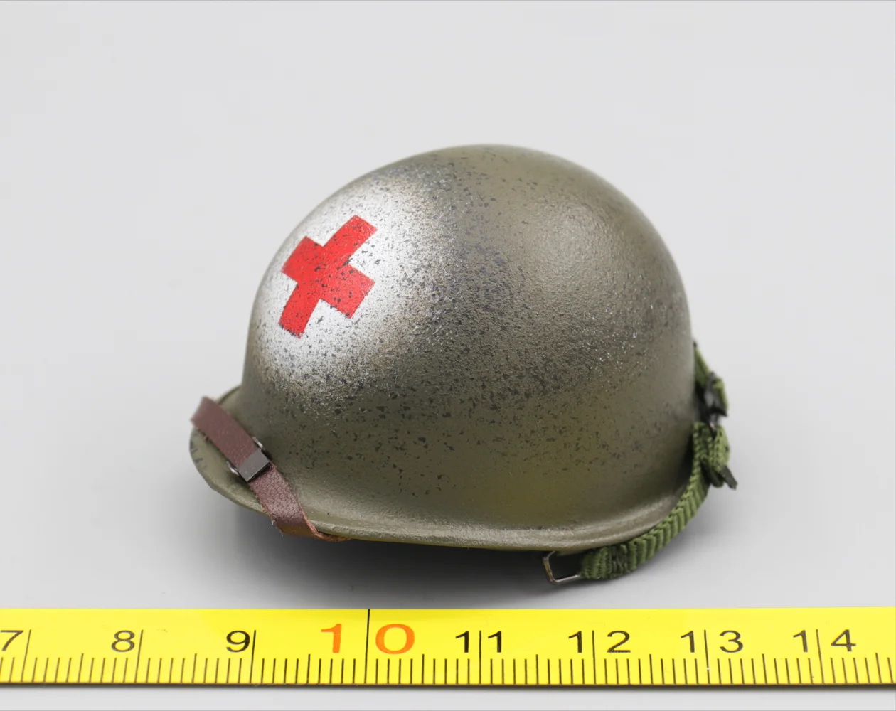 

DID A80189 1/6 Scale Soldier Helmet Model for 12''Medical Soldiers