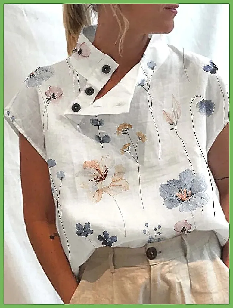 

Vintage Floral Print Women's Blouse, Short Sleeve Casual Top with Button Detail & Side Slit