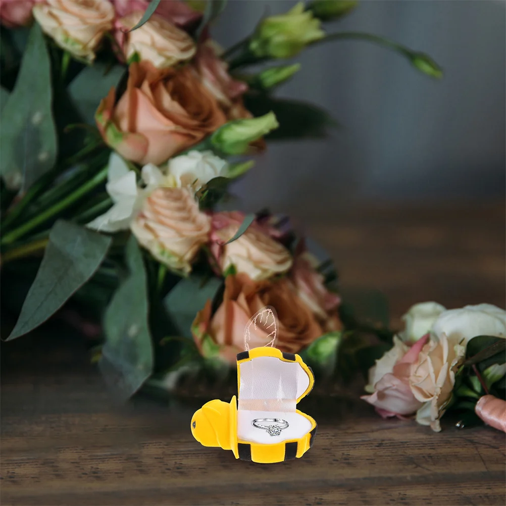 

2pcs Jewelry Box Bee Shaped Ring Holder Earrings Storage Travel Case Small Decorative Trinket Box For Engagement Wedding