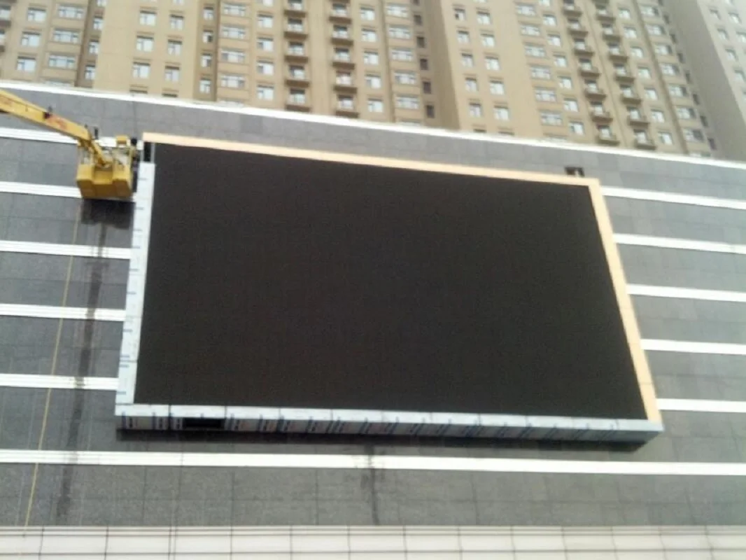 Outdoor LED Digital Billboard Display Sign P4 Waterproof HD 960*960mm Iron Cabinet