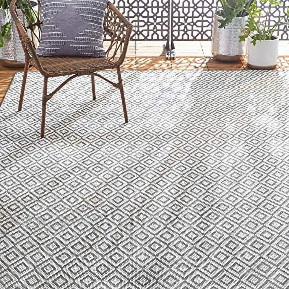 

Tripoli Lydia Modern Diamond Indoor/Outdoor Area Rug, Grey/Cream, 7'10x10'2