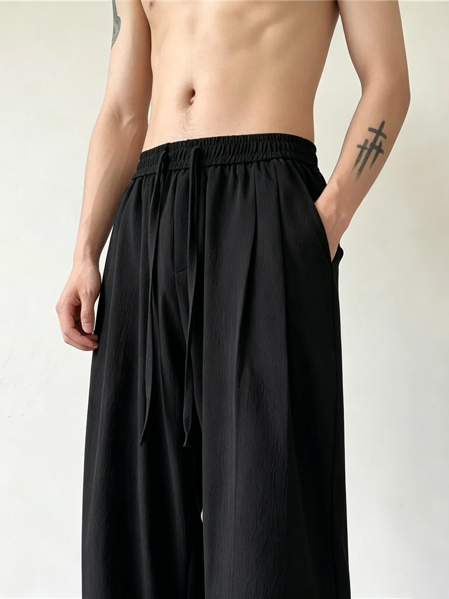 

Ice Silk Men's Summer Thin Loose Cool Feeling Casual Long Pants Trendy Wide Leg Drapey Black Western Pants Color