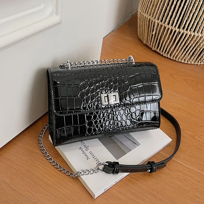 Women Chain Flap Shoulder Bag PU Leather Female Crossbody Bags Small Stone Grain Ladies Handbags and Purse for Daily Commuting
