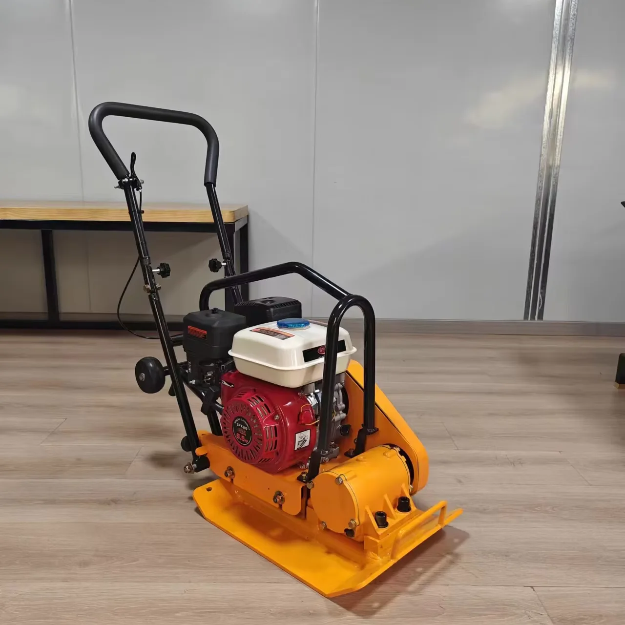 

Высококлассный плоский трамбовка Малая дорожная газоли ne Плоский трамбовка Асфальтовая гидравлическая трамбовка для внутреннего и наружного фундамента