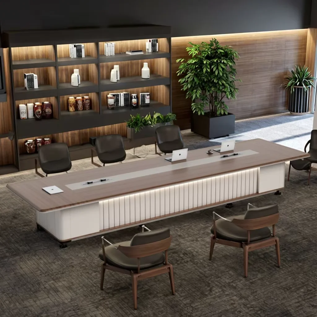 Modern Luxurious Executive Office Desk Solid Wood Eco-Friendly Durable Customizable Colors Commercial Use Furniture For Hotels