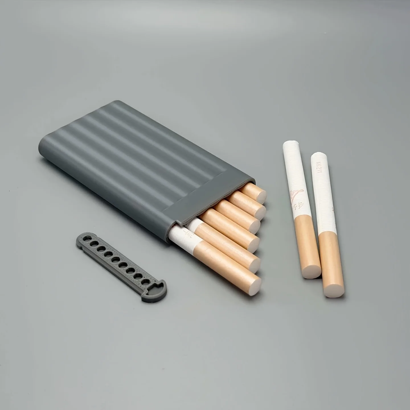 Compact Push-Open Cigarette Case Suitable for Travel - 3D Printed Ribbed Anti-Slip Holder with Textured Cover