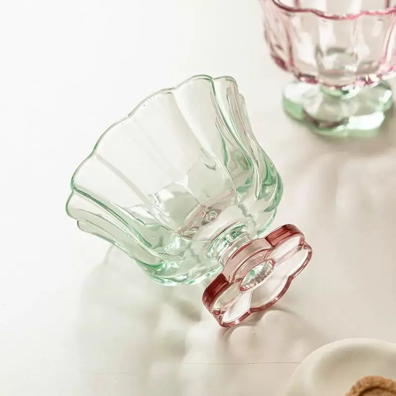 Flower Petal Glass Cup Chinese Style Transparent Goblet for Dessert Wine Feminine Blooming Glassware Romantic Gift Wine Glass