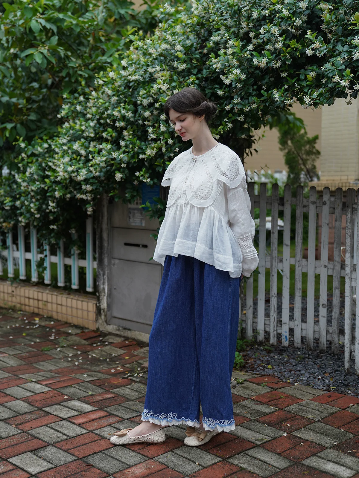 

Spring Summer Women Forest-style Lace Hem, Deep Blue, Light Blue, Straight-leg Comfortable Slimming, Loose Jeans Pants