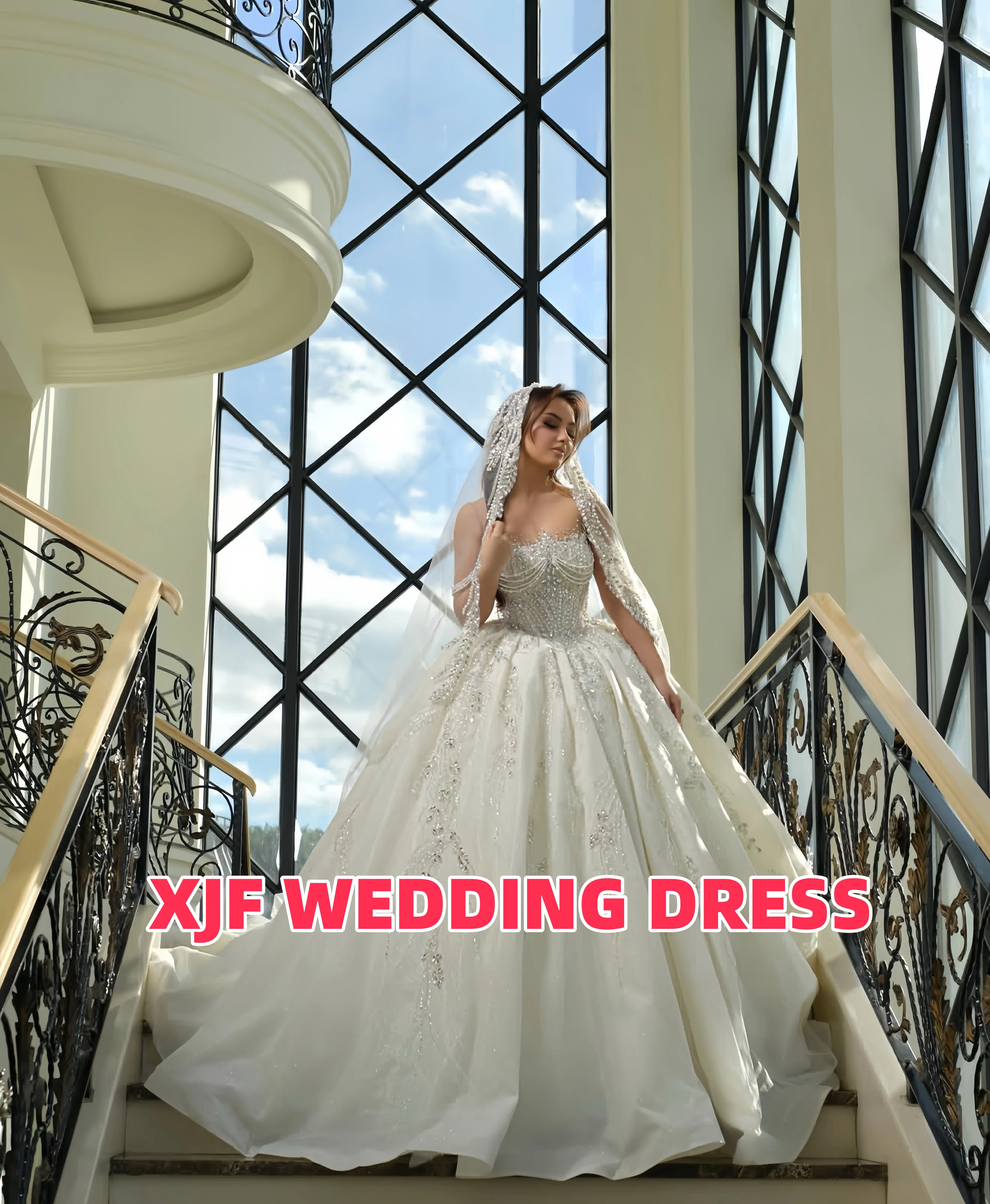 ชุดแต่งงานหรูหราแบบสั่งตัด คอรูปหัวใจ แขนกุด ทรงบอลกาวน์ ชุดเจ้าสาว