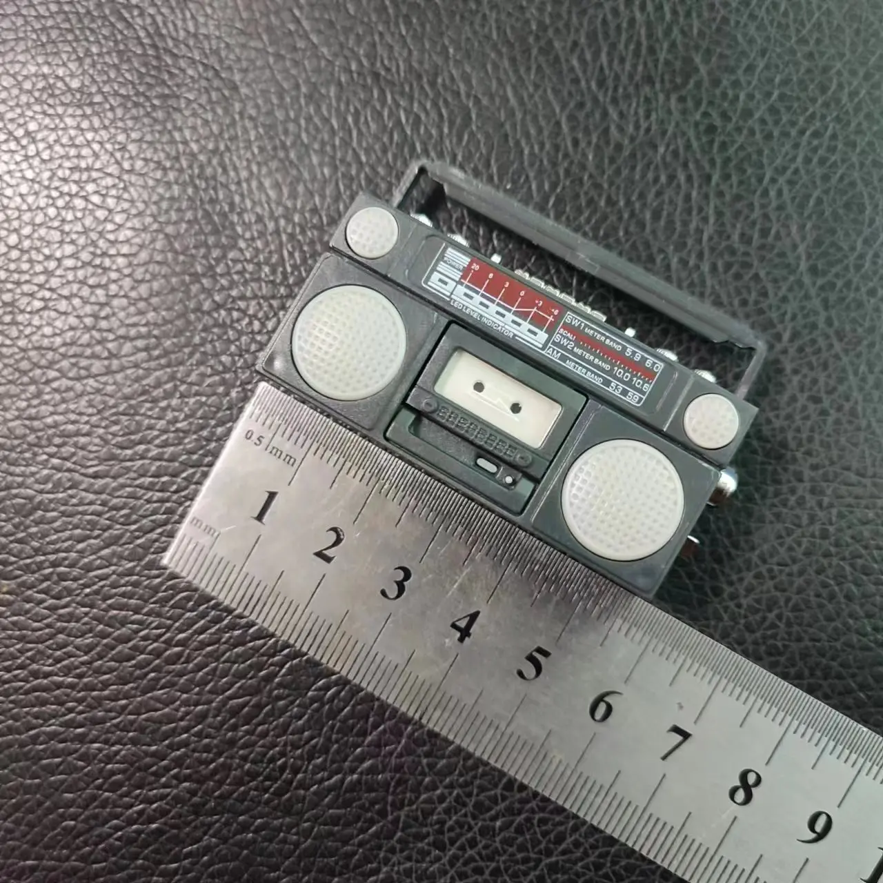 1/6 مقياس المشهد الملحقات دمية مصغرة الرجعية الكلاسيكية راديو نموذج الشريط راديو قديم مصغرة مسجل شرائط لشريط Blyth