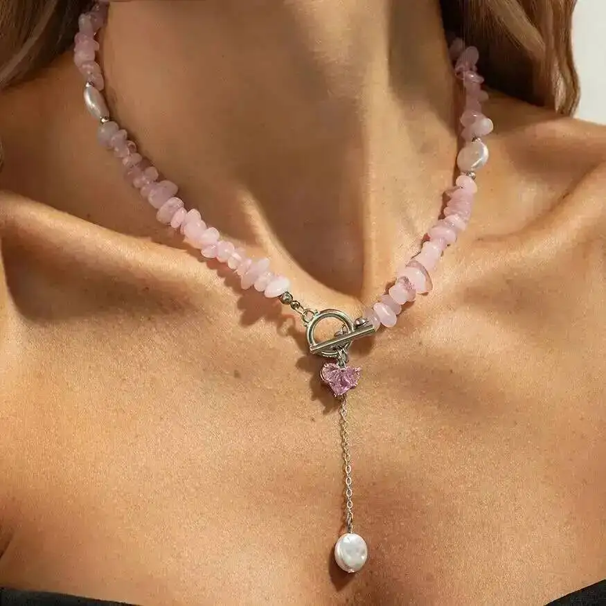 

Lacteo Cute Romantic Pink Acrylic Beaded Choker Necklace for Women Exquisite Imitation Pearl Pendant Necklace Daily Y2K Jewelry