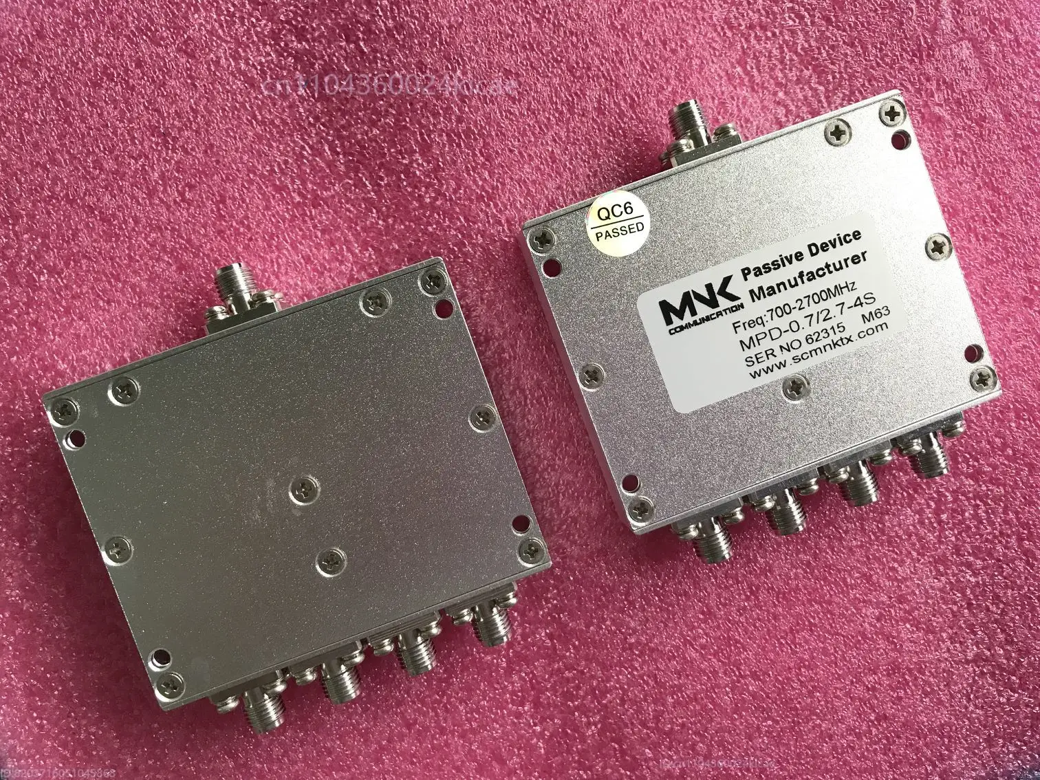 SMA Head 800-2700M Divisor de quatro potências GPS/WIFI 0,8-2.7G Combinador de circuito de distribuição de quatro potências de um ponto