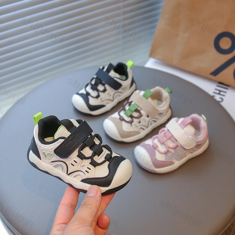 

Осень 2024, трендовая детская модная повседневная спортивная обувь с низким берцем, удобные универсальные дышащие нескользящие массивные кроссовки для мальчиков