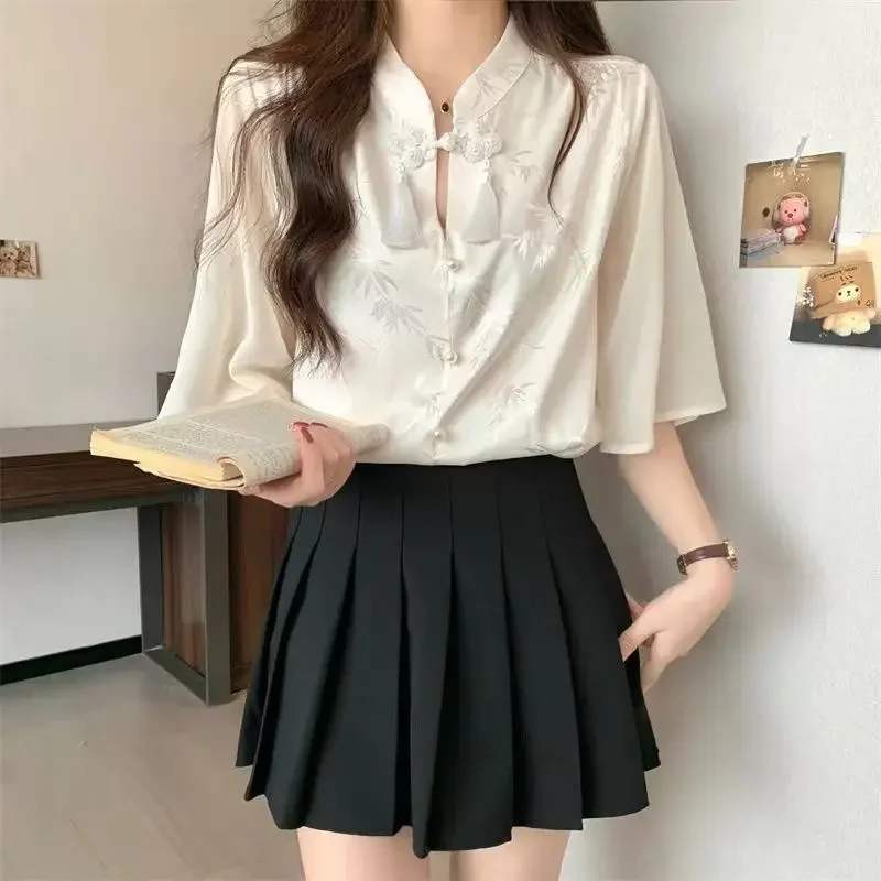 

Summer new Chinese style buckle design, fashionable and versatile, with seven quarter sleeves to show off the top. Women's