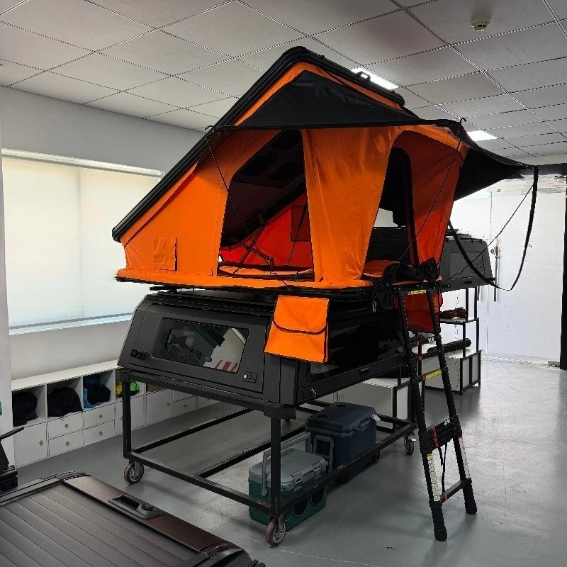 

4-Person Aluminum Flip Hard Shell Roof Tent Car Hard Shell Roof Tent Off-Road Camping