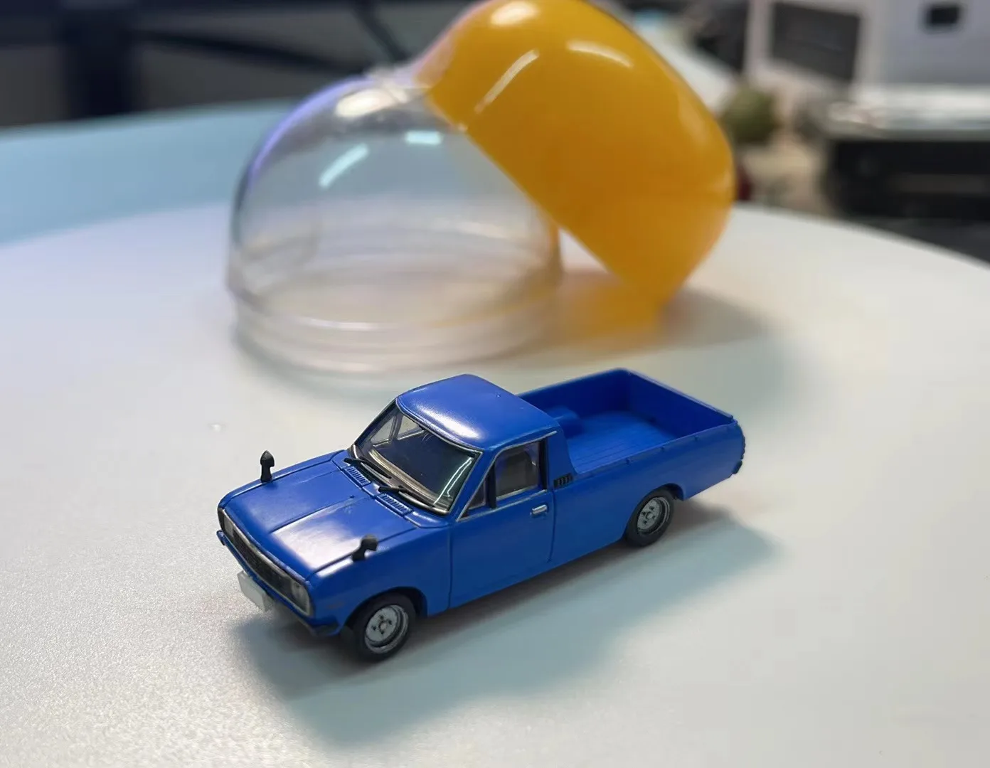 Aosima 1:64 NISSAN Nissan Pickup Twist Car Qingdao Branch Alloy car model collection ornamenti regalo