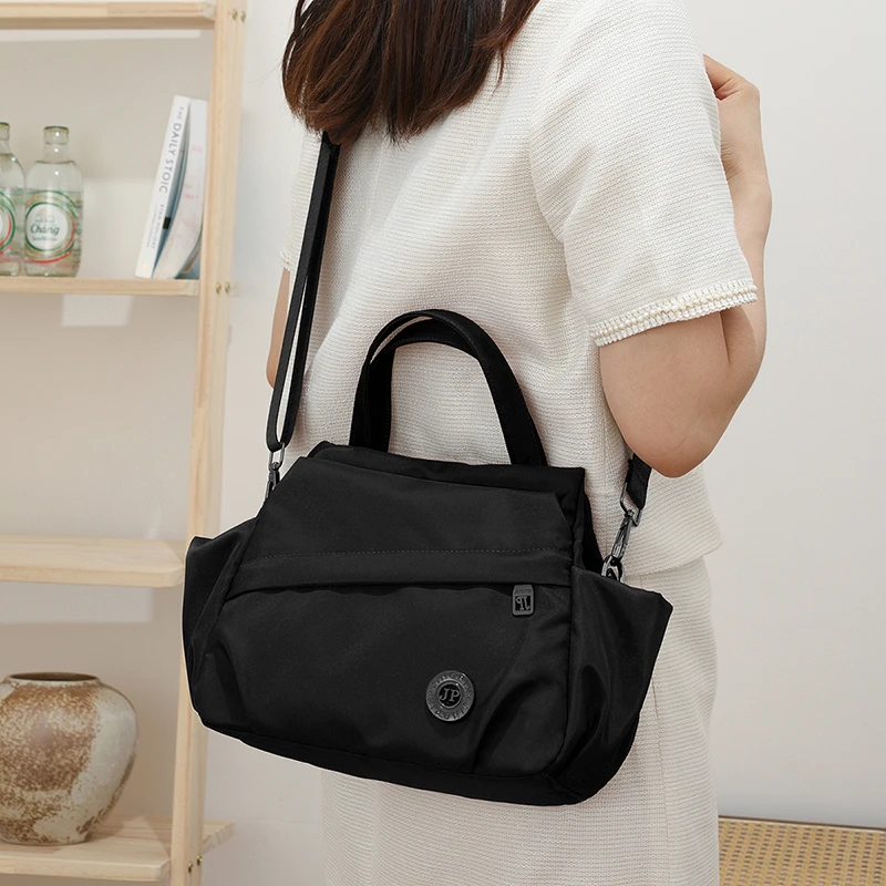 Vintage Nylon Umhängetasche für Damen, Retro-Mode Schulterhandtasche, leichte Handtasche, Trendige Alltags-Pendler-Accessoire – Detail 12