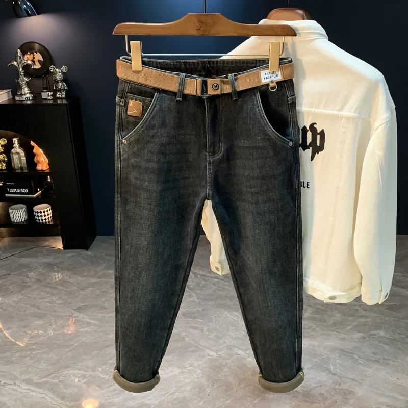 جينز رجالي شتوي مبطن بالصوف 2025 موضة جديدة عصرية قابلة للتمدد دافئة سميكة مستقيمة سليم صالح بناطيل ضيقة