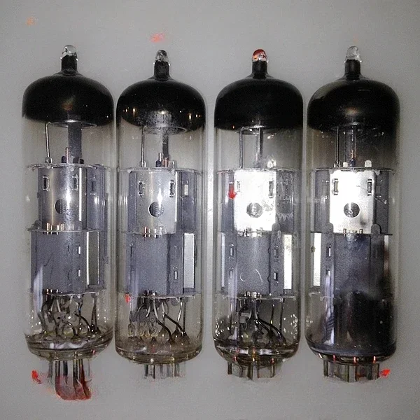 

PCL805 VALVO RKV-MARK II. Earphone Amplifier Tube