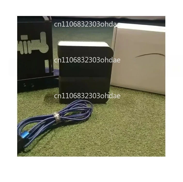 

Оптовый симулятор гольфа SkyTrak с усиленным монитором запуска. Предложение превосходного качества премиум-класса для игроков в гольф.