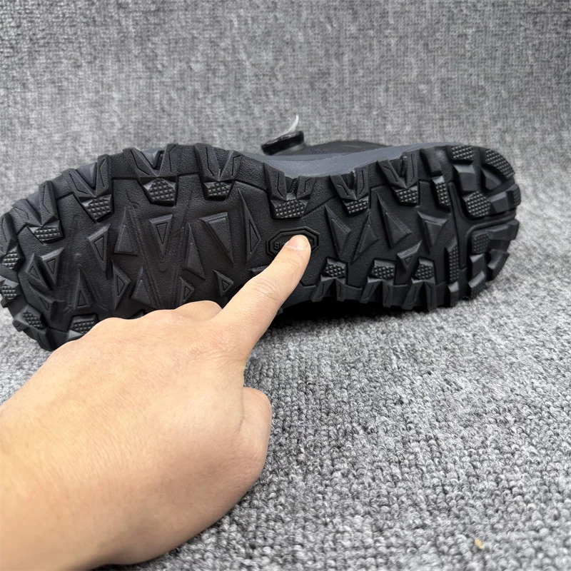 

Men's non-slip wear-resistant hiking shoes comfortable men's sneakers fashionable waterproof outdoor sneakers