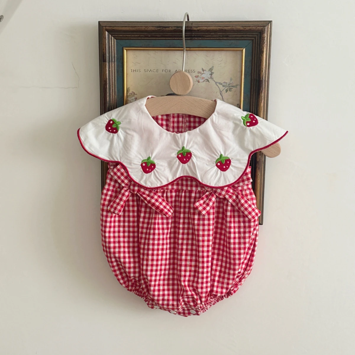 Summer Newborn Baby Clothing Infant Girls Cotton Bodysuit Strawberry Print Peter Pan Collar Soft One Piece Triangle Romper