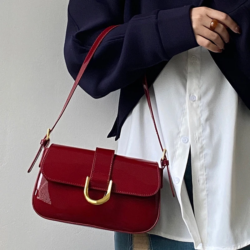 Women Fashion Crossbody Bag Red Vintage Saddle Small Patent Leather Shoulder Bag Luxury Design Ladies Trend Flap Handbags