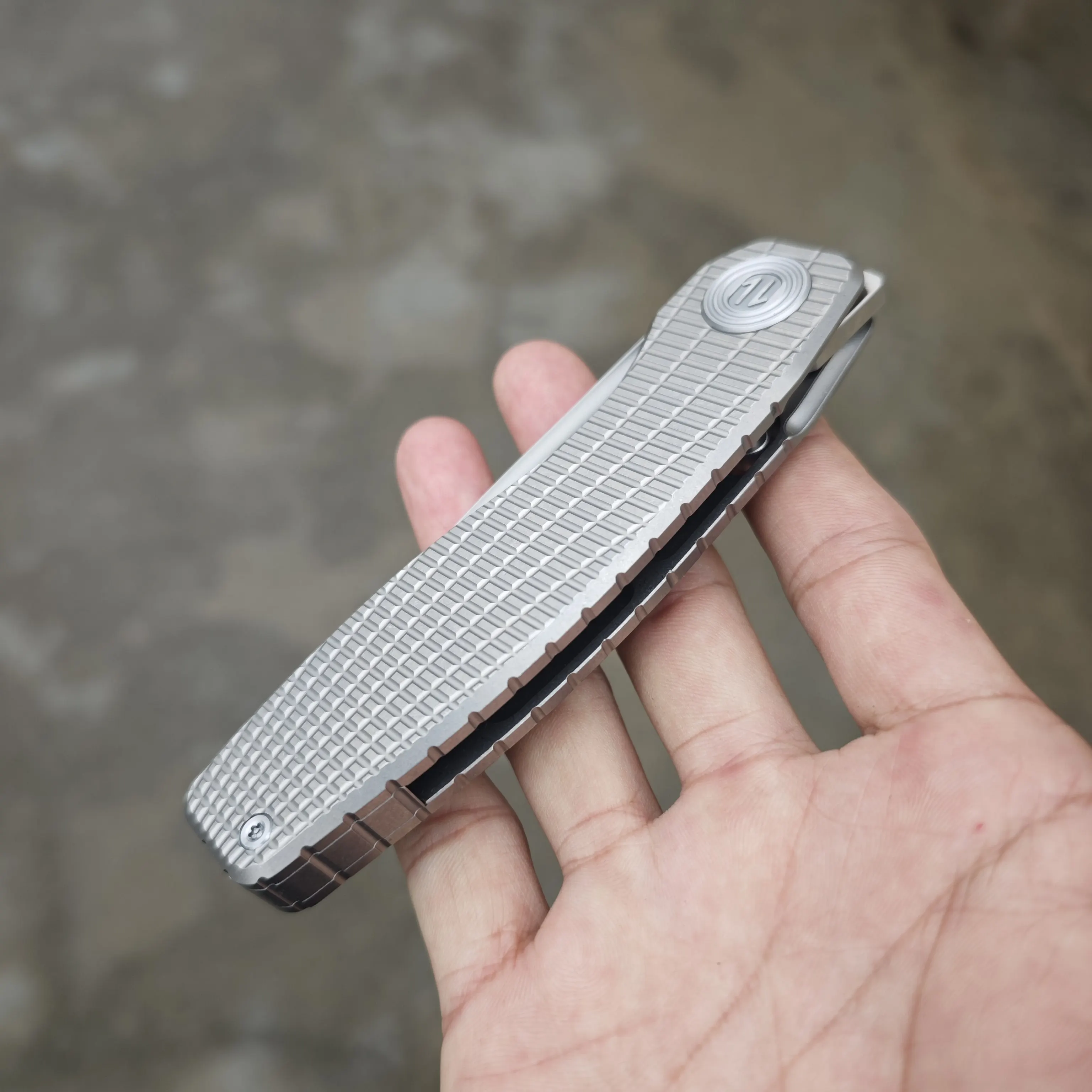 WinterPudding FSD Folding Knife - Titanium Handle VG10 Blade 61HRC Hardness Outdoor Utility EDC Tool for Camping and Hunting